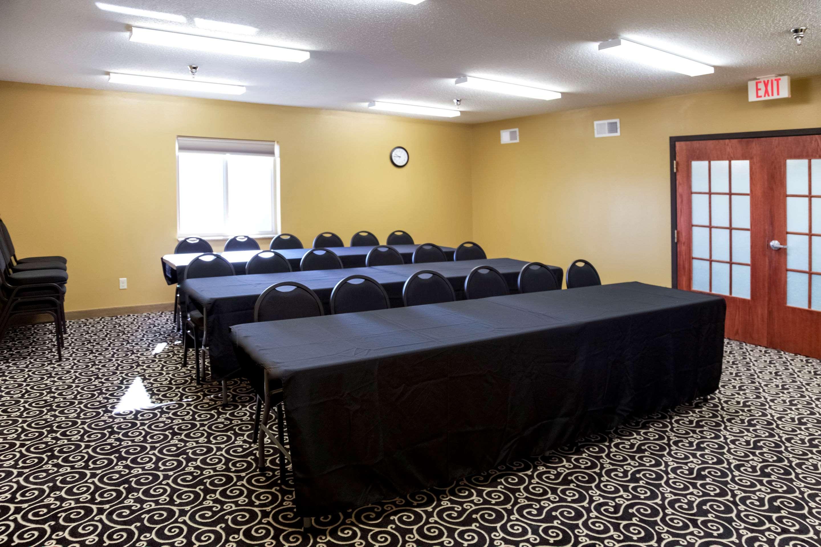 Quality Inn & Suites Watertown Near Prairie Lakes Ice Arena المظهر الخارجي الصورة