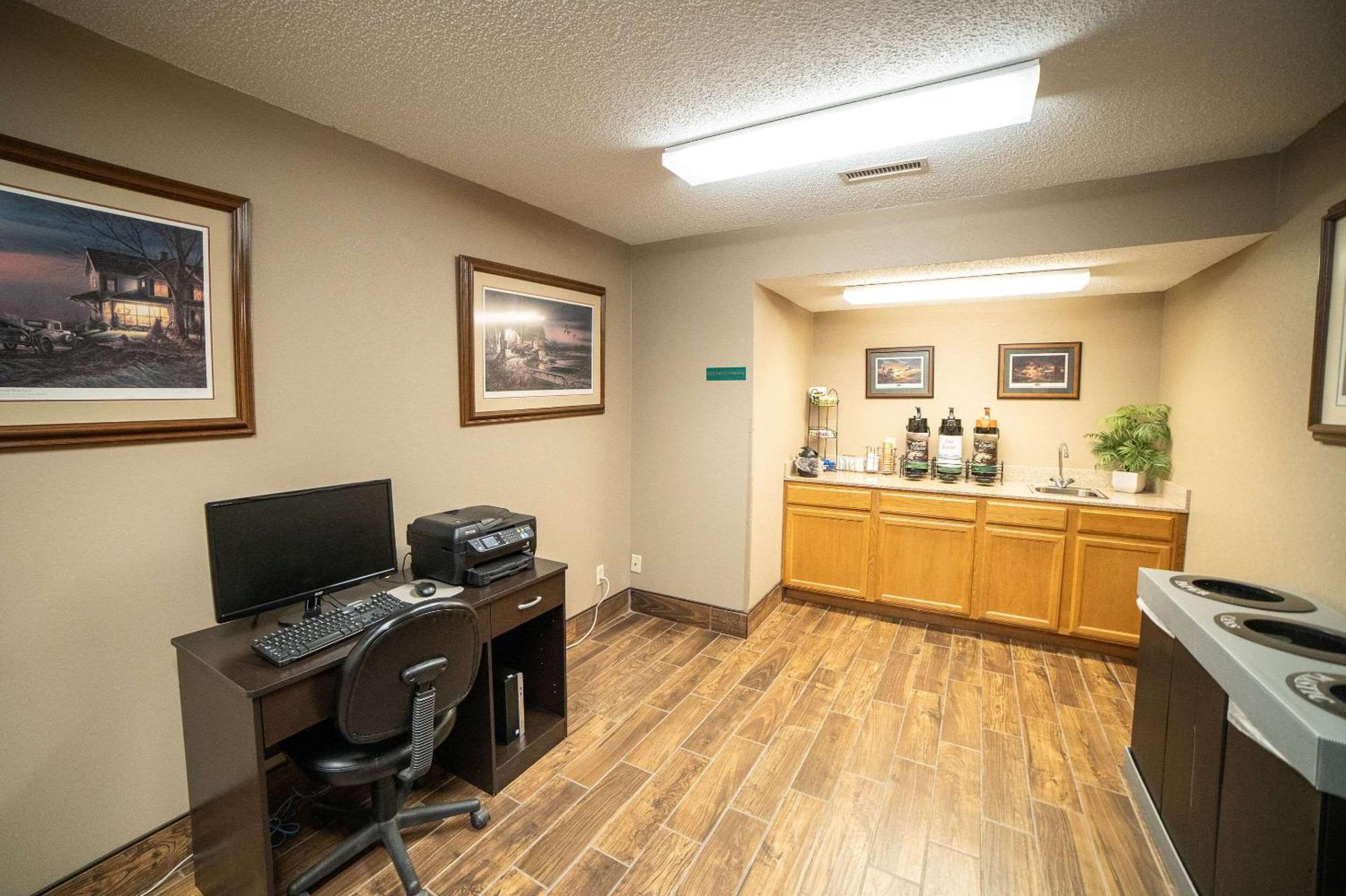 Quality Inn & Suites Watertown Near Prairie Lakes Ice Arena المظهر الخارجي الصورة